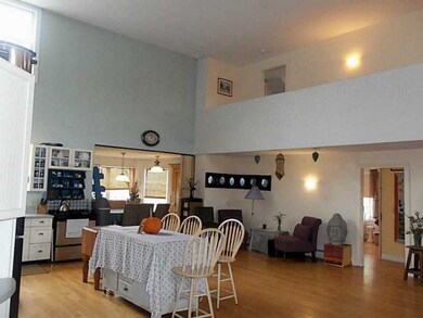 272 Mitchells Ln, Middletown, RI 02842 - photo 7