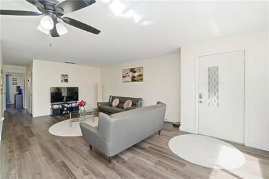 431 Van Buren St unit B5, Fort Myers, FL 33916 - photo 3