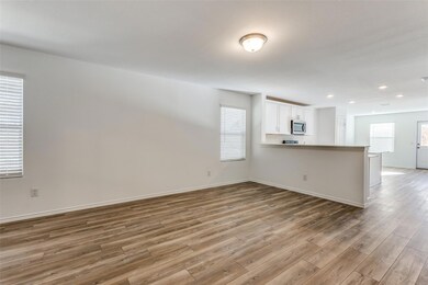 831 Breakwater Dr, Princeton, TX 75407 - photo 7