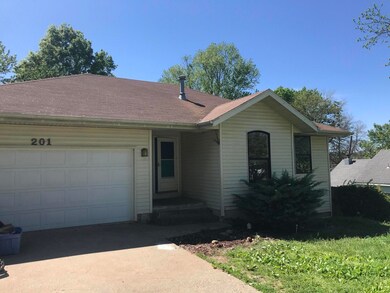 201 Smalley St, Nixa, MO 65714 - photo 2