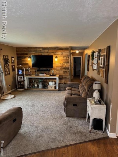 3148 Hogback Rd, Fowlerville, MI 48836 - photo 5