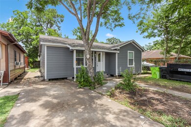 1013 Walnut Ave, Rosenberg, TX 77471 - photo 2