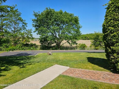 6D25B48A-B7E6-4EF5-9DF4-93B7A5F8BFE3