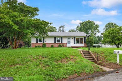 8240 Reece Heights Dr, Severn, MD 21144 - photo 2