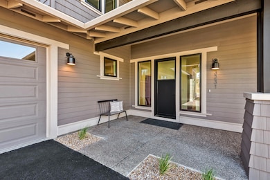 3231 NW Strickland Way - 003
