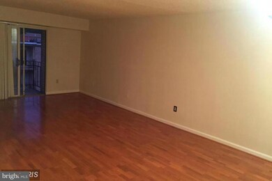 5100 F St SE unit 10, Washington, DC 20019 - photo 4