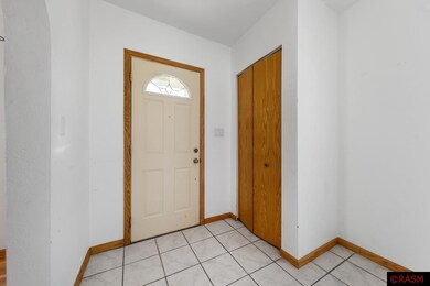 908 908 N 7th St unit Seventh, Mankato, MN 56001 - photo 2