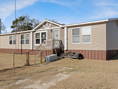 2722 Denver Rd, Sunset, TX 76270 - photo 2