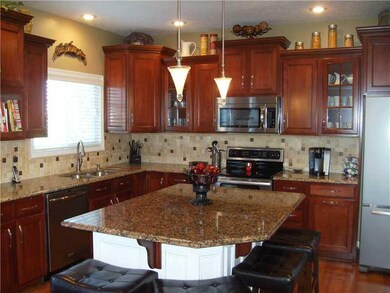 12583 Hurlock Dr, Fishers, IN 46037 - photo 6