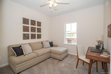 110 Ashley Ct, North Babylon, NY 11703 - photo 6