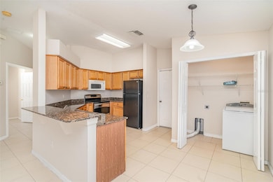 7861 Carriage Pointe Dr, Gibsonton, FL 33534 - photo 7