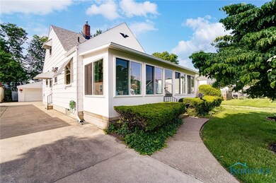 2922 117th St, Toledo, OH 43611 - photo 2
