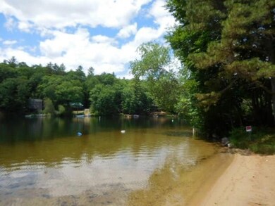 Wonderful sand beach on the lake!...