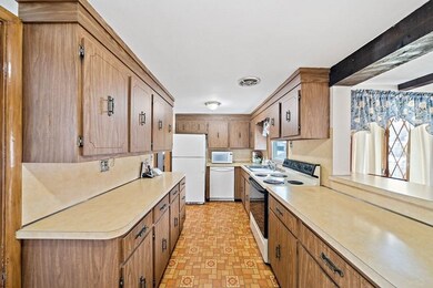 69 Welland Rd, Weymouth, MA 02188 - photo 7