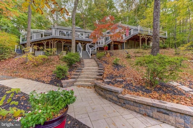 14814 Childs Cove Dr, Spotsylvania, VA 22551 - photo 2