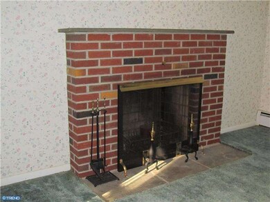 548 Valley Brook Dr, Lansdale, PA 19446 - photo 4