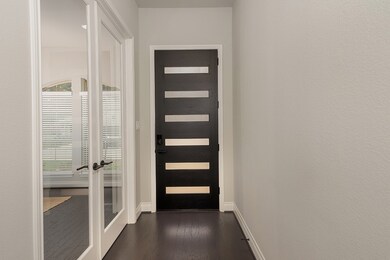 9406 Windward Bluff Way, the Woodlands, TX 77375 - photo 5