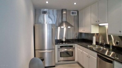 Stunning, contemporary kitchen