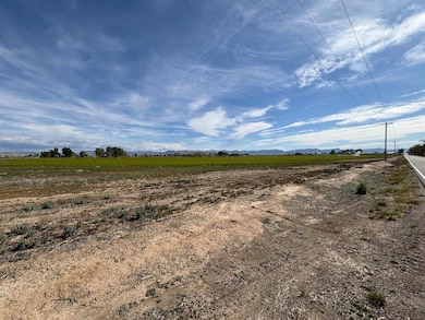 1402 O Rd, Loma, CO 81524 - photo 2