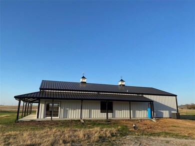 805 Meadow Bend Cir, Stephenville, TX 76401 - photo 4