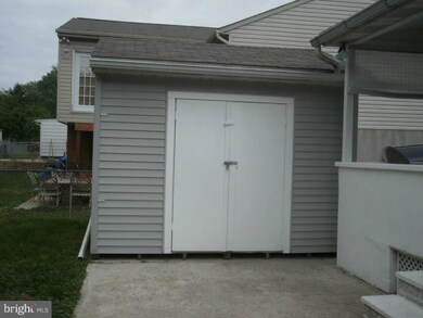 132 Hazel Ave, Halethorpe, MD 21227 - photo 4