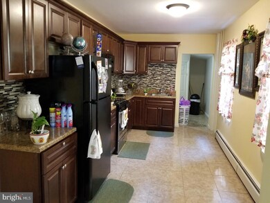 1007 N 11th St, Reading, PA 19604 - photo 7