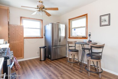 9224 Lantana Dr, Louisville, KY 40229 - photo 7