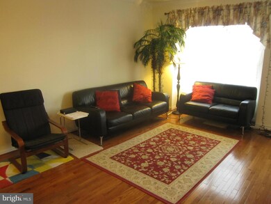 25333 Crossfield Dr, Chantilly, VA 20152 - photo 7