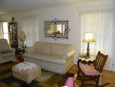 4013 Mcintire Dr, Columbia, TN 38401 - photo 5