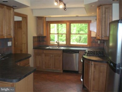 1583 Swamp Creek Rd, Pennsburg, PA 18073 - photo 5