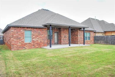 1912 NE 27th Terrace, Moore, OK 73160 - photo 3