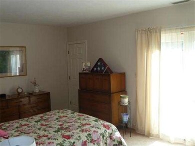 11 Hobart Ln, Rockland, MA 02370 - photo 5