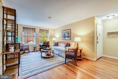 3071 S Buchanan St unit B2, Arlington, VA 22206 - photo 6