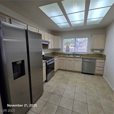 3117 Birch Grove Ct, Las Vegas, NV 89134 - photo 6