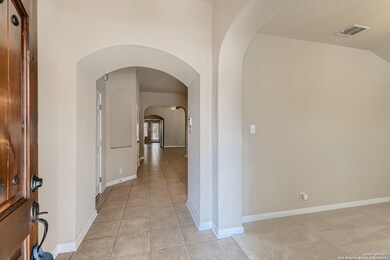 10713 Barnsford Ln, Helotes, TX 78023 - photo 4