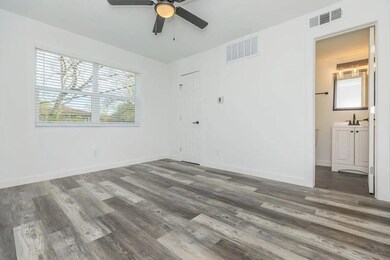 5421 Bryan St unit B208, Dallas, TX 75206 - photo 6