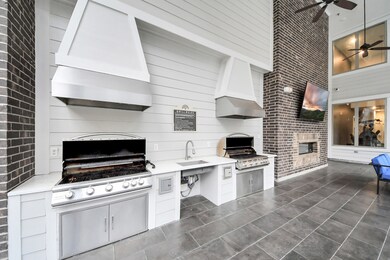 4840 N Shepherd Dr unit 5111, Houston, TX 77018 - photo 2