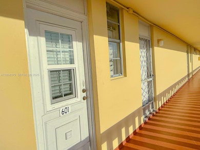 2930 Point East Dr unit E601, Aventura, FL 33160 - photo 4