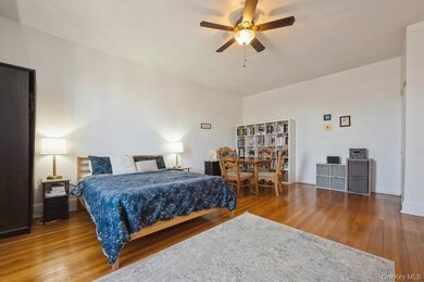 1185 E Broadway unit 4A, Hewlett, NY 11557 - photo 2