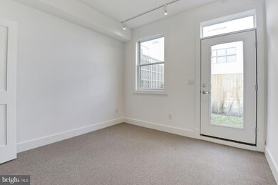 729 Hobart Place NW unit 1, Washington, DC 20001 - photo 6