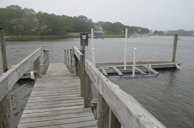 2 Dock