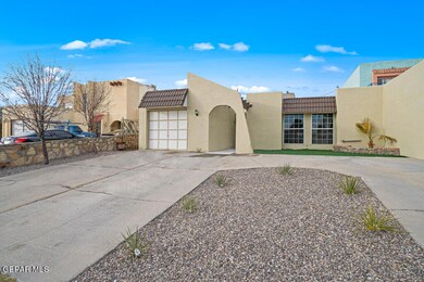10405 Ashwood Dr unit A, El Paso, TX 79935 - photo 4