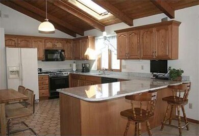 22 Causeway St, Hudson, MA 01749 - photo 6