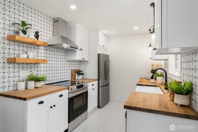 16334 25th Ave NE, Shoreline, WA 98155 - photo 7