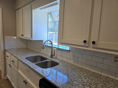 705 Clarence St, Tomball, TX 77375 - photo 4