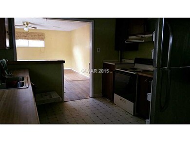 Property Photo. FROM KITCHEN INTO LIVING ROOM