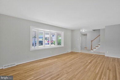 13402 Colwyn Rd, Fort Washington, MD 20744 - photo 6