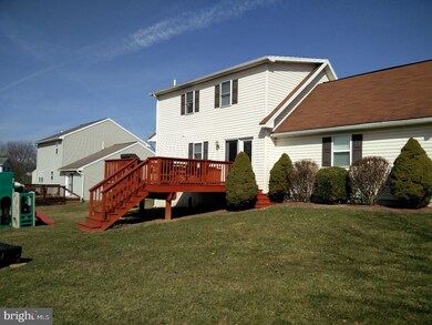 102 Karen Ct, Shoemakersville, PA 19555 - photo 2
