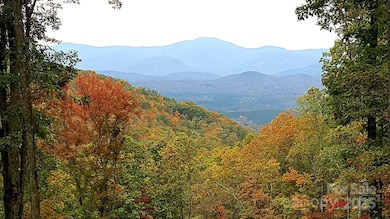 Various mountain views available throughout the community! See which ones you can spot!