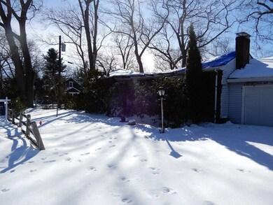 68 Hodge Rd, Arlington, MA 02474 - photo 3